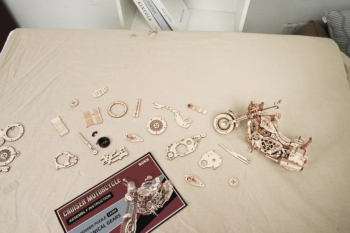 3D Wooden Cruiser Motorcycle Puzzle – 420-Piece DIY Mechanical Model Kit with Spring Drive (Perfect Gift for Adults & Teens)